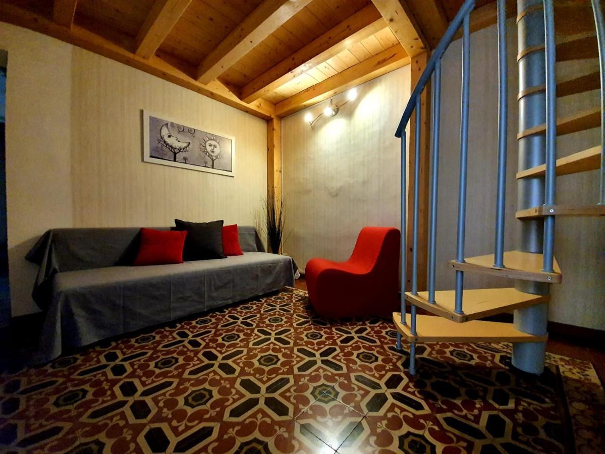Apartamento Lina'S House CTA Exterior foto